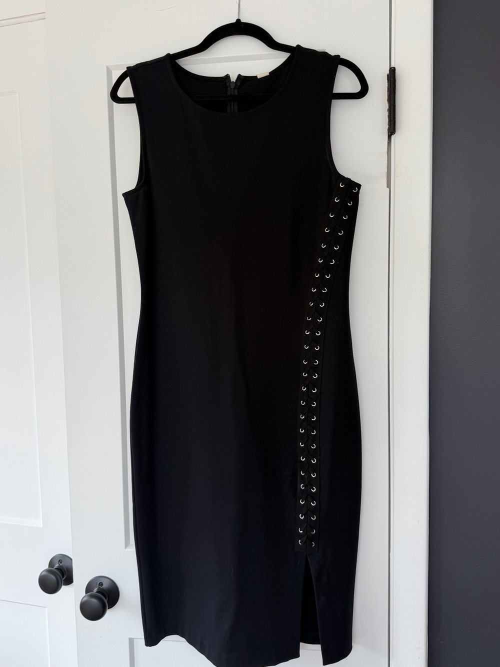 Elegant Black Sleeveless Dress